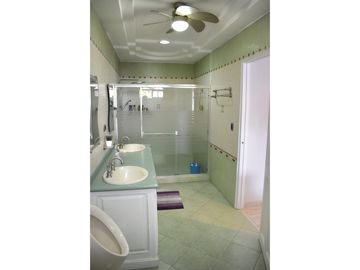 EL CANGREJO / RESIDENCIAL PRIVADO / 387m2 / 3 HABITACIONES / 2 NIVELES