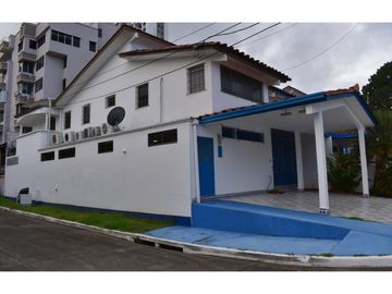 EL CANGREJO / RESIDENCIAL PRIVADO / 387m2 / 3 HABITACIONES / 2 NIVELES