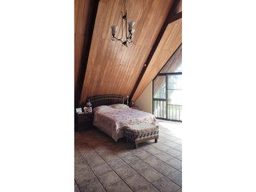 CERRO AZUL / FINCA PRIVADA / 2 CASAS / 4.5 HECTREAS / 3 HABITACIONES