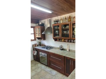 CERRO AZUL / FINCA PRIVADA / 2 CASAS / 4.5 HECTREAS / 3 HABITACIONES