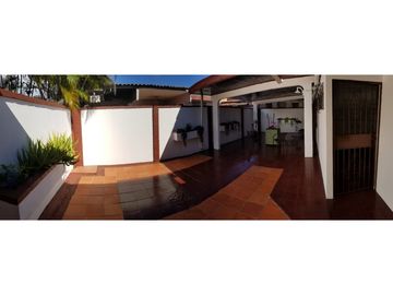 CASA EN VENTA / REPARTO NUEVO PANAMA / 230m2 / 3 HABITACIONES / VACIO