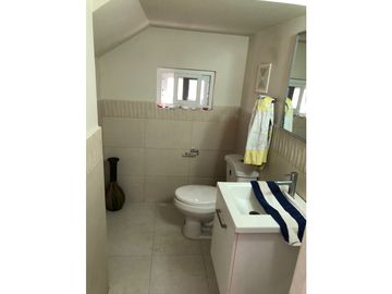 VERSALLES / QUINTAS DE VERSALLES / 276m2 /CON JARDN / 4 HABITAC.