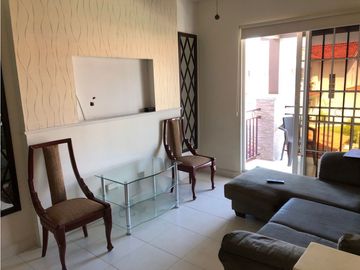 VERSALLES / QUINTAS DE VERSALLES / 276m2 /CON JARDN / 4 HABITAC.