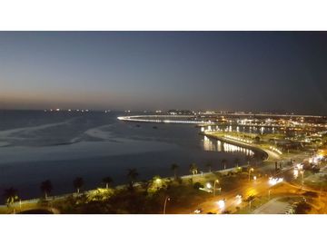 Venta de apartamento en Av Balboa - Ph Element Remodelado p/inversion