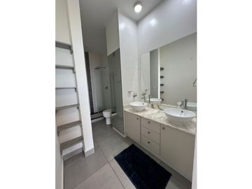 Venta de apartamento en Av Balboa - Ph Element Remodelado p/inversion