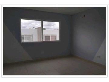 CASA EN PASEO DEL NORTE  PH AUGUSTA  3REC 2.5B 158M2