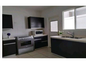 CASA EN PASEO DEL NORTE  PH AUGUSTA  3REC 2.5B 158M2