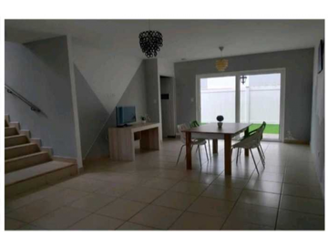 CASA EN PASEO DEL NORTE  PH AUGUSTA  3REC 2.5B 158M2
