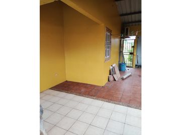 VENTA  DE CASA EN LAS CUMBRES