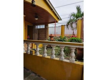 VENTA  DE CASA EN LAS CUMBRES