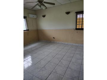 VENTA  DE CASA EN LAS CUMBRES