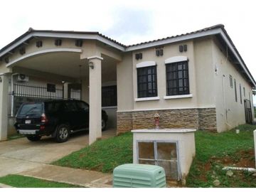 VENDO CASA CHORRERA COSTA VERDE SUMMER HILLS