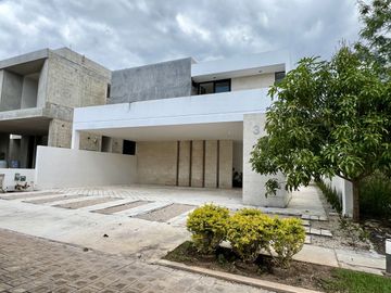 Casa en Venta en Privada Gaviones,