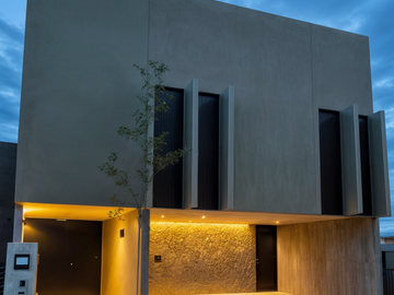 Elegancia y Confort en La Vista Residencial, Querétaro. Diseño de Autor
