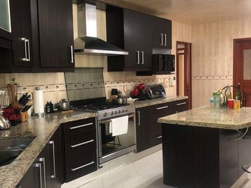 VENTA DE CASA EN FRACCIONAMIENTO EX HACIENDA BARBOSA EN ZINACANTEPEC