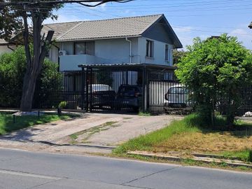 Casa en venta en MACUL