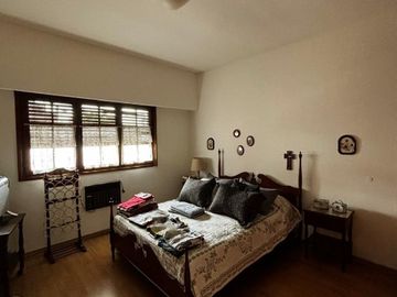 Casa para 2 Familias en venta en Moron Sur