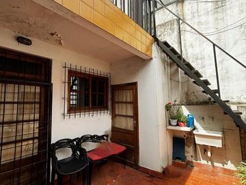 Casa para 2 Familias en venta en Moron Sur