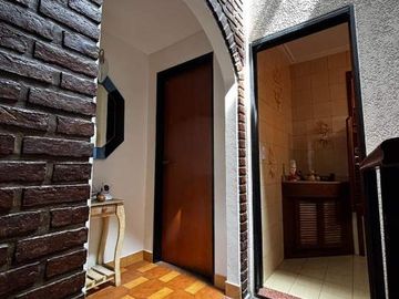 Casa para 2 Familias en venta en Moron Sur