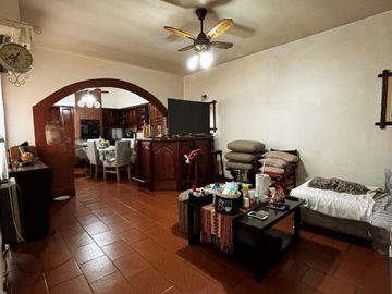 Casa para 2 Familias en venta en Moron Sur