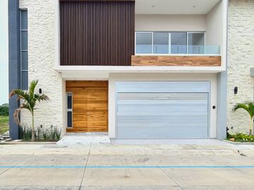 Casa en VENTA en Fracc PALMAS