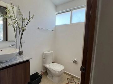 Renta de Casa en Bosque Esmeralda