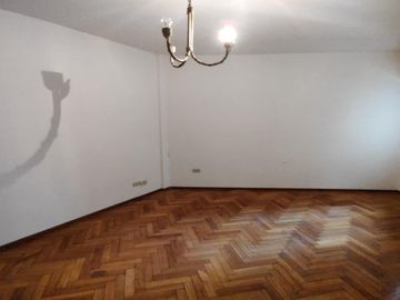 Departamento de 4 ambientes en Venta en Villa crespo