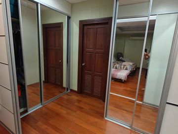 6 Bedroom House for Sale at Villa nakarin