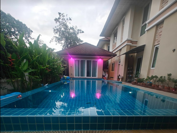6 Bedroom House for Sale at Villa nakarin