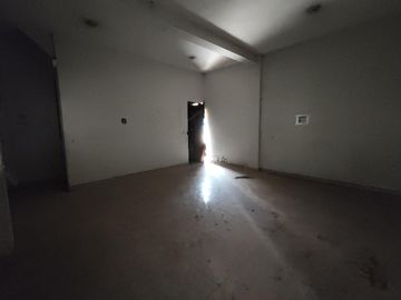 Se Vende Local Comercial de 4 Pisos + Patio en Huamanga, Ayacucho