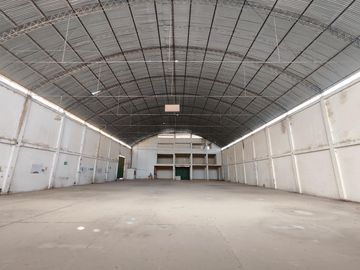 Se Vende Local Comercial de 4 Pisos + Patio en Huamanga, Ayacucho
