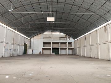 Se Vende Local Comercial de 4 Pisos + Patio en Huamanga, Ayacucho