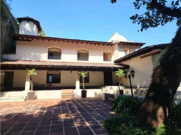 Casa en Renta en Avandaro con Vista al Lago
