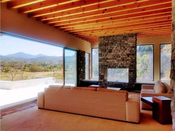 SE RENTA CASA EN VALLE DE BRAVO