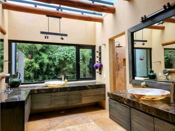 RESIDENCIA CAMPESTRE DE LUJO EN VENTA EN VALLE DE BRAVO
