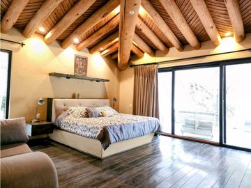 RESIDENCIA CAMPESTRE DE LUJO EN VENTA EN VALLE DE BRAVO