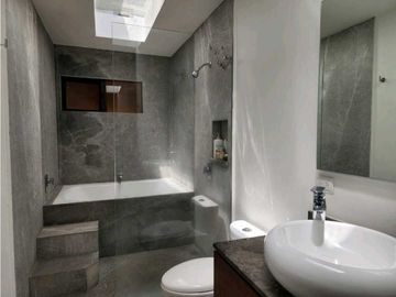 RESIDENCIA EN VENTA EN VALLE DE BRAVO DENTRO DE FRACCIONAMIENTO