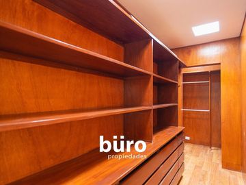 LINDA CASA ESQUINA EN VENTA CON LA MEJOR CAVA EN LA PRADERA LA MOLINA