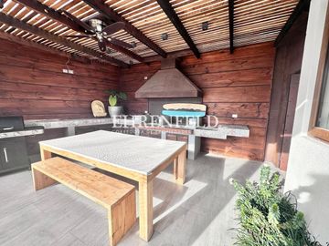 Pinares de Montemar, Concón. Exclusiva casa en condominio.