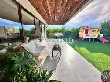 Pinares de Montemar, Concón. Exclusiva casa en condominio.