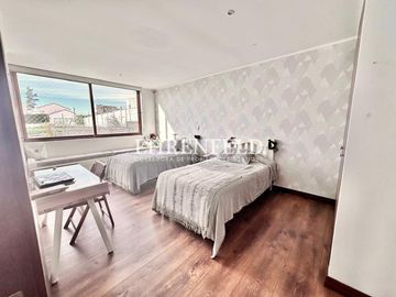 Pinares de Montemar, Concón. Exclusiva casa en condominio.