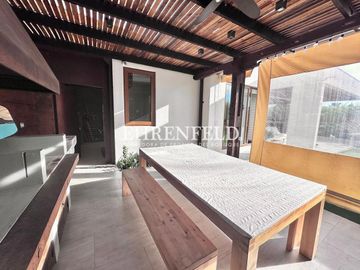Pinares de Montemar, Concón. Exclusiva casa en condominio.