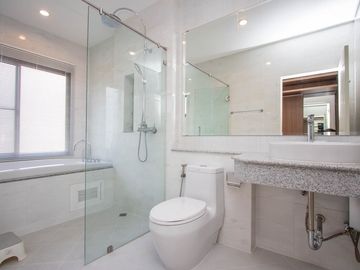 Modern 3-Bedroom House for Sale in Villa Flora, Nong Khwai