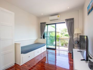Modern 3-Bedroom House for Sale in Villa Flora, Nong Khwai