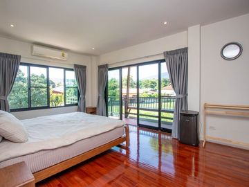 Modern 3-Bedroom House for Sale in Villa Flora, Nong Khwai