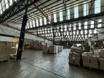 Galpón -  Deposito en  Boca 6.300 m2 - Alquiler - Mixtura 3