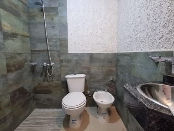 VENTA MONOAMBIENTE A ESTRENAR  FRANCIA 1ra CUADRA