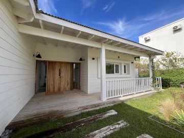 Casa en Venta - Barrio Residencial I Lote 443 de Costa Esmeralda - Fondo a boulevard