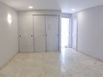 SE VENDE  CASA CON 7 RECÁMARAS REMODELADA EN TECAMACHALCO (V)