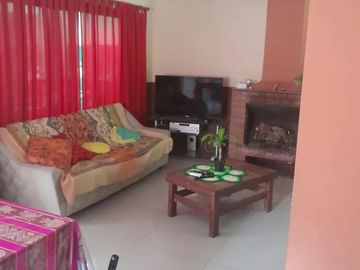 Casa en venta - 3 Dormitorios 3 Baños - Cocheras - 620Mts2 - Ingeniero Maschwitz